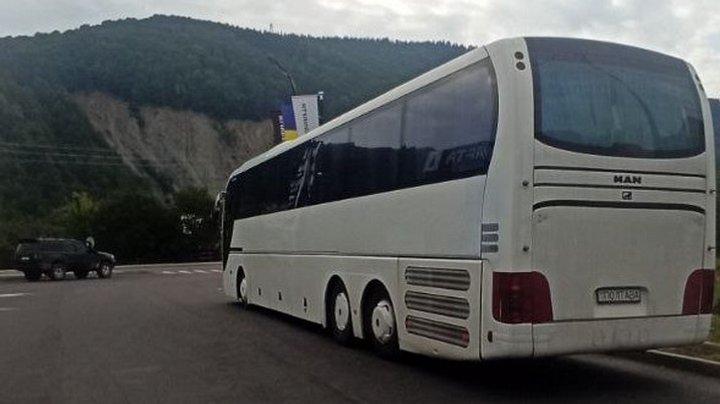 У Яремче працівники ТЦК затримали водія туристичного автобуса під час рейсу.