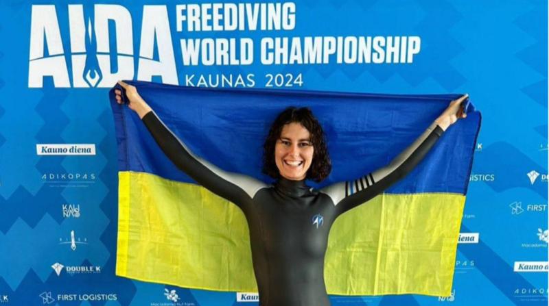 Українська спортсменка Садурська здобула бронзову медаль на чемпіонаті світу з фрідайвінгу 2024 року.