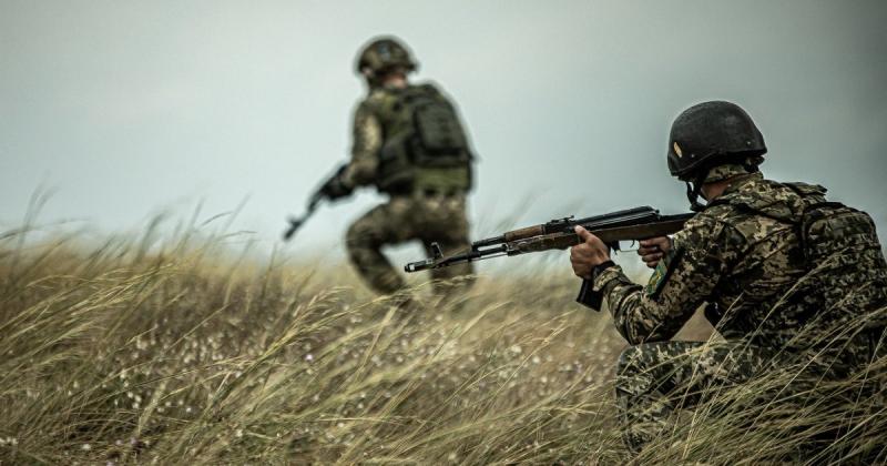 Зменшення обсягів навчання українських військових за межами країни: які чинники цьому сприяють?