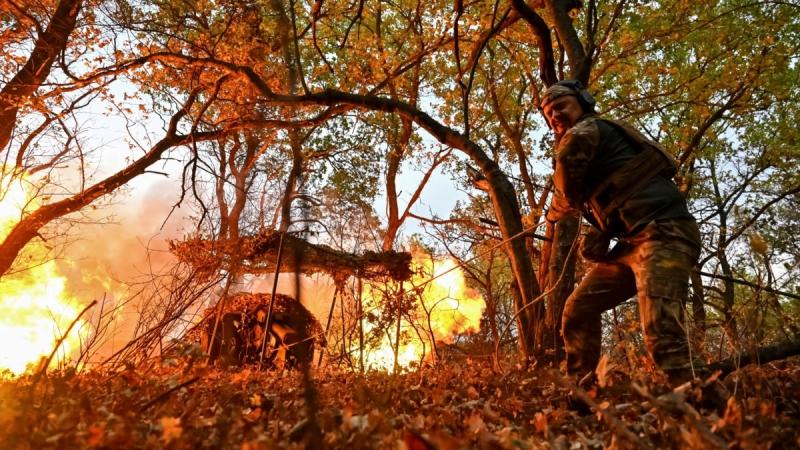 Генеральний штаб повідомляє, що російські війська здійснюють наступальні дії практично на всіх фронтах, зокрема, з особливою інтенсивністю в районах Покровська та Курахового.